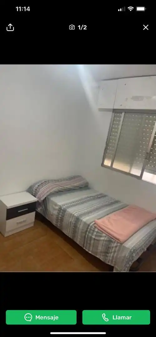 Schlafzimmer von Wohnung zur untervermieten in Almería mit Möbliert, Waschmaschine und Fernseher