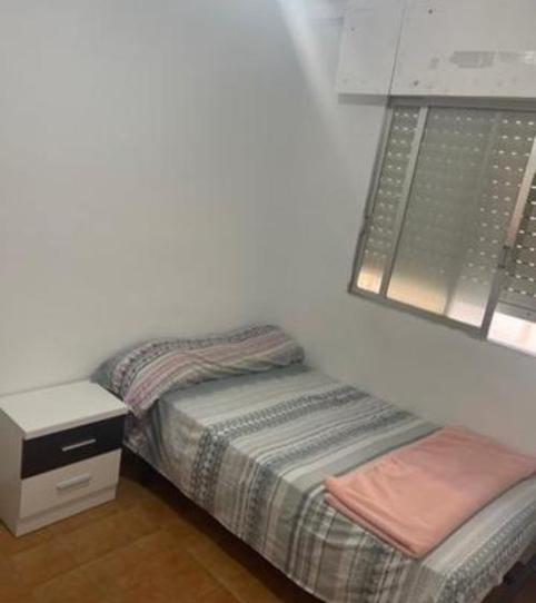 Pis per a compartir a Calle Largo Caballero, 65, Esperanza - Quemadero, Almería - imatge 2 Foto 2 de Pis per a compartir a Calle Largo Caballero, 65, Esperanza - Quemadero, Almería