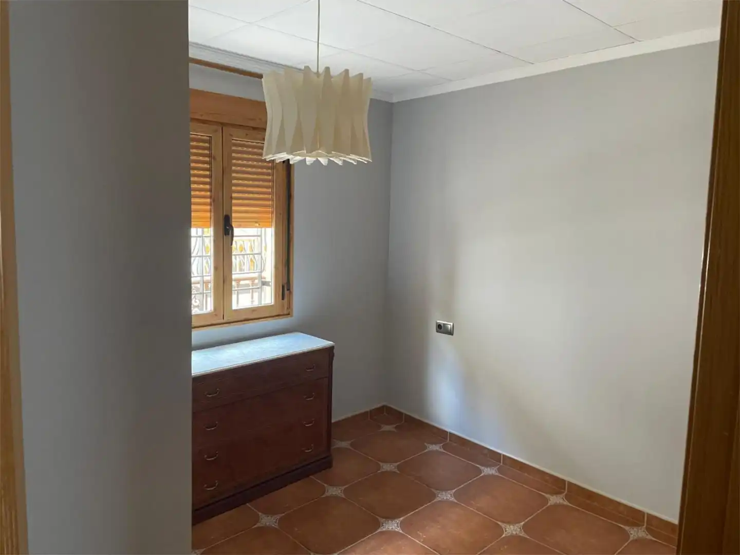Piso en venta en Calle el Rabal, 20, Hellín Habitación de Piso en venta en Hellín con Aire acondicionado, Amueblado y TV
