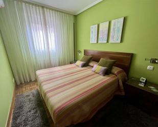 Bedroom of Flat for sale in Barakaldo   with Air Conditioner and Balcony