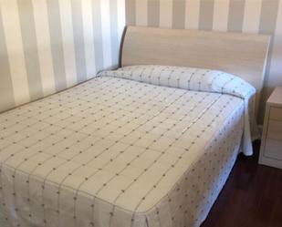 Bedroom of Flat to share in Elche / Elx  with Air Conditioner, Terrace and Swimming Pool