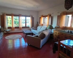 Living room of Flat for sale in Montblanc  with Terrace, Storage room and Furnished