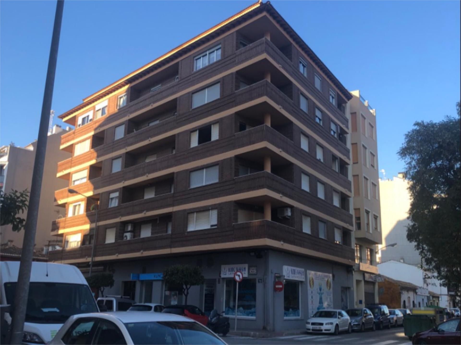 Vista exterior de Pis en venda en Dénia amb Jardí privat, Traster i Balcó