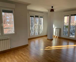 Living room of Flat to rent in Palencia Capital  with Balcony
