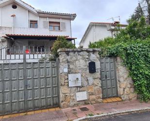 Exterior view of House or chalet for sale in Alpedrete  with Terrace and Balcony