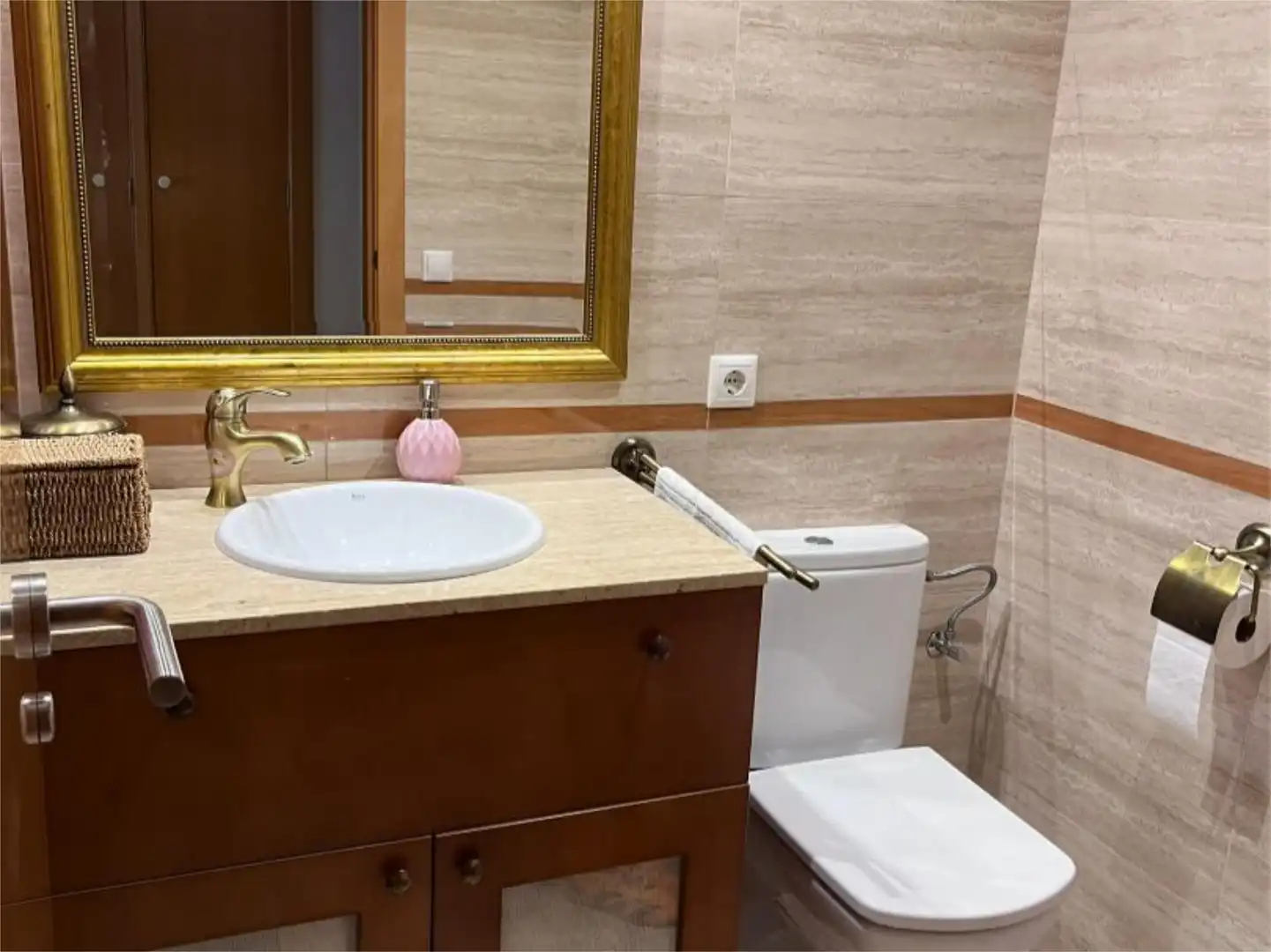Ático en venta en Avenida Médico Ricardo Ferre, 22, Paus - Poligono San Blas Baño de Ático en venta en Alicante / Alacant con Aire acondicionado, Terraza y Piscina