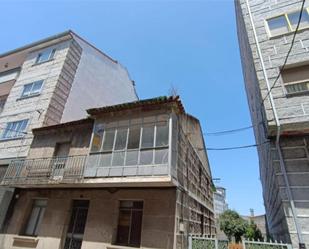 Vista exterior de Casa adosada en venda en Xinzo de Limia amb Terrassa i Balcó