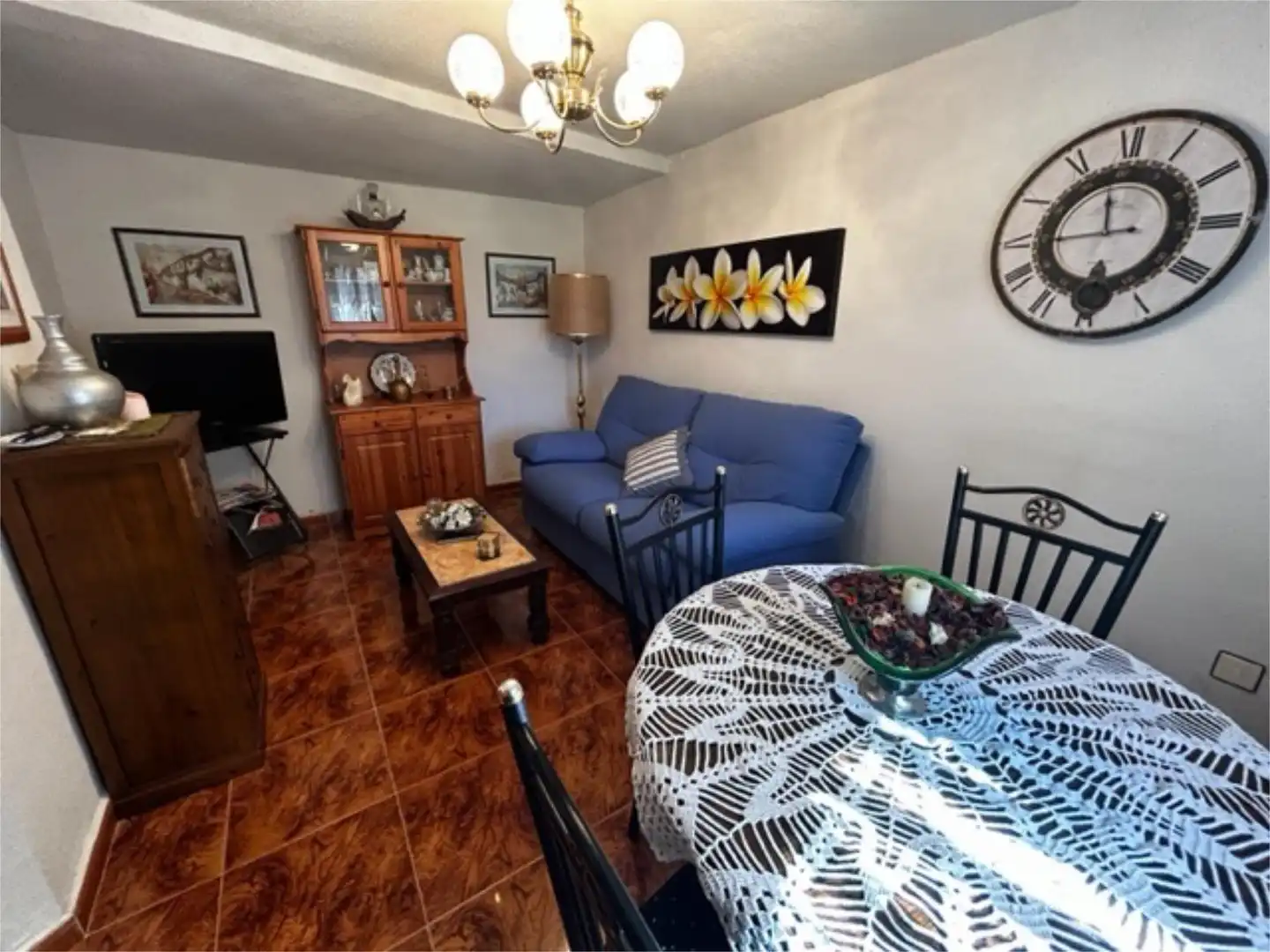 Casa adosada en venta en Calle Nueva, 2, Santa María la Real de Nieva Sala de estar de Casa adosada en venta en Santa María la Real de Nieva con Calefacción, Trastero y Amueblado