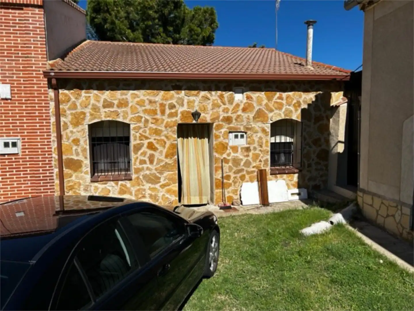 Casa adosada en venta en Calle Nueva, 2, Santa María la Real de Nieva Vista exterior de Casa adosada en venta en Santa María la Real de Nieva con Calefacción, Trastero y Amueblado