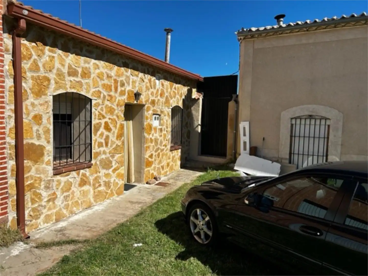 Casa adosada en venta en Calle Nueva, 2, Santa María la Real de Nieva Vista exterior de Casa adosada en venta en Santa María la Real de Nieva con Calefacción, Trastero y Amueblado