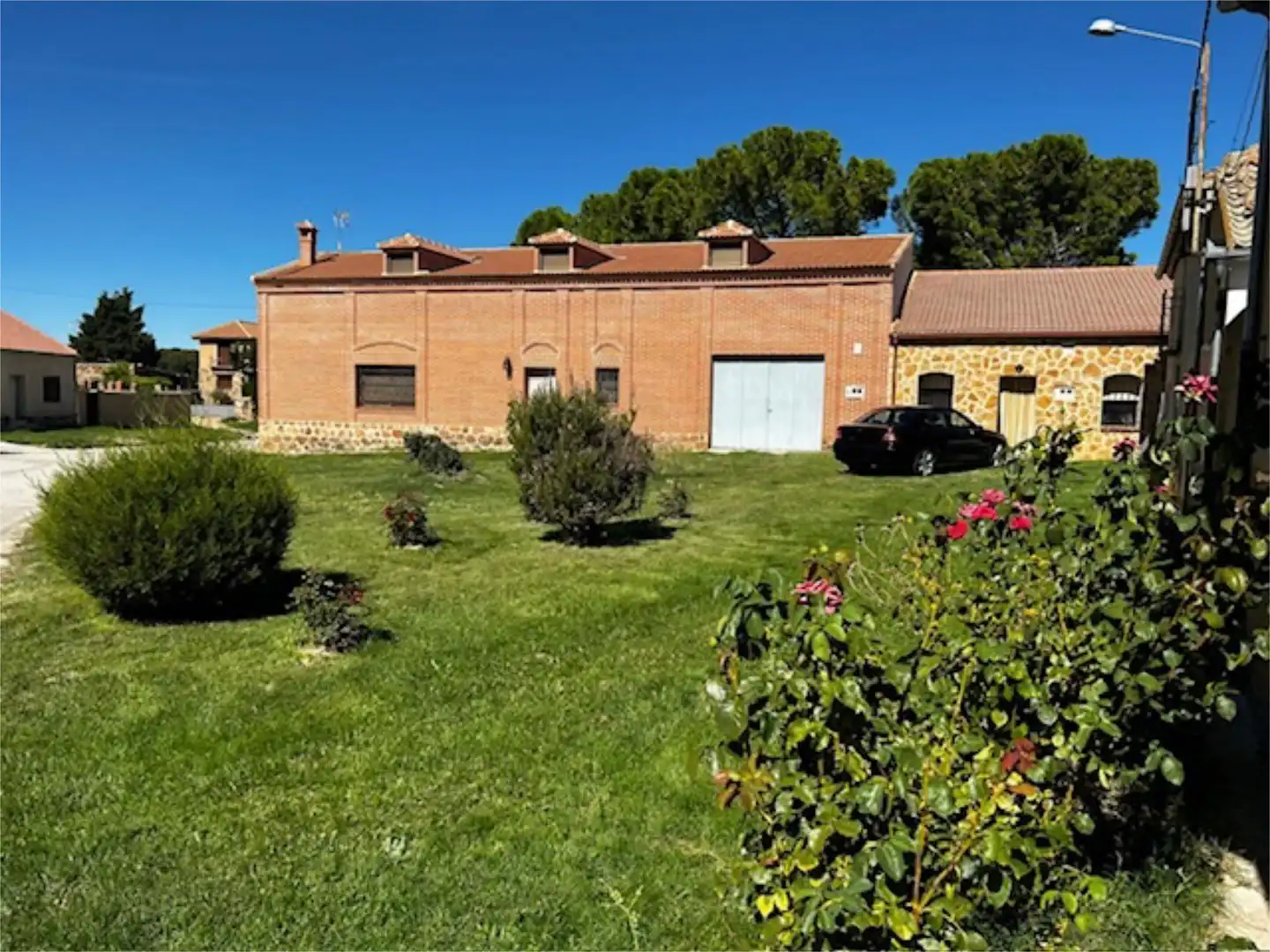 Casa adosada en venta en Calle Nueva, 2, Santa María la Real de Nieva Vista exterior de Casa adosada en venta en Santa María la Real de Nieva con Calefacción, Trastero y Amueblado