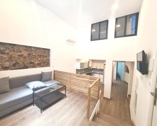 Sala d'estar de Pis per a compartir en  Barcelona Capital amb Aire condicionat