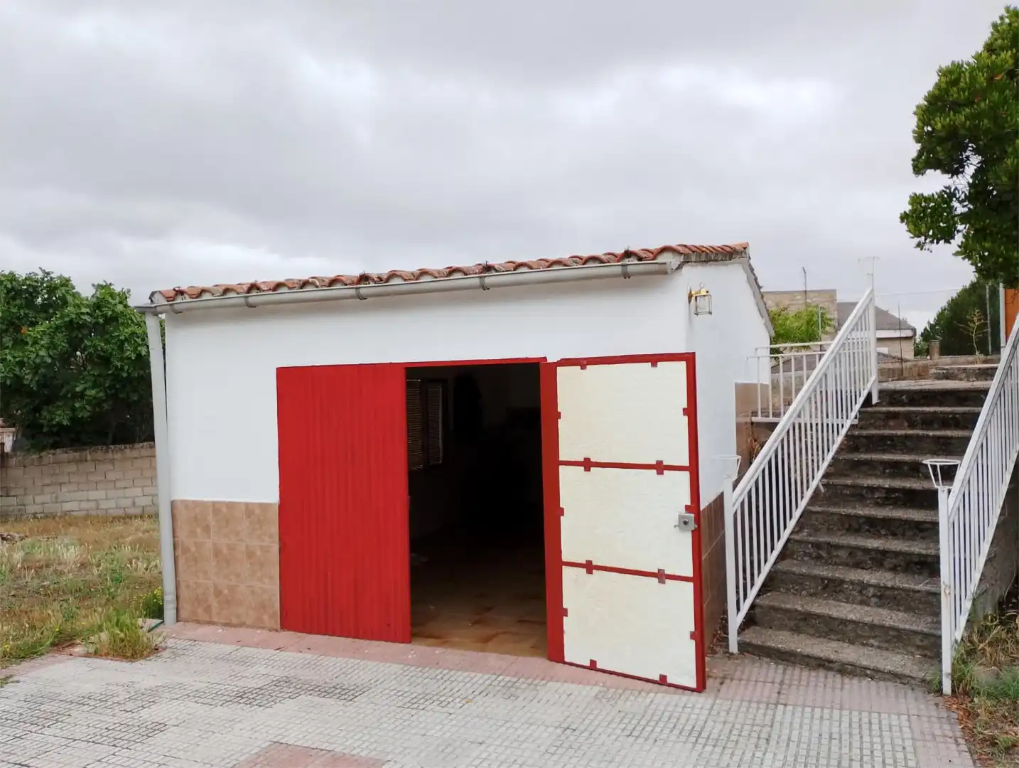 Vista exterior de Casa o chalet en venta en Malpartida de Cáceres con Terraza, Piscina y Balcón