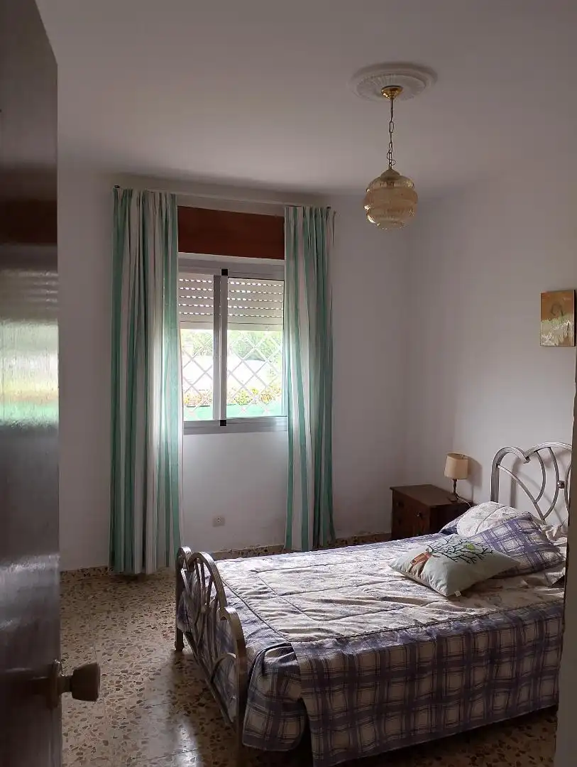 Habitación de Casa o chalet en venta en Malpartida de Cáceres con Terraza, Piscina y Balcón