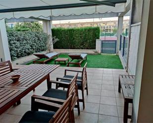 Terrasse von Wohnung miete in San Jorge / Sant Jordi mit Terrasse und Schwimmbad