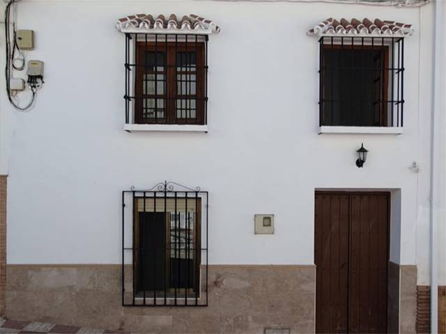 Piso en Venta en Calle General Antonio Morales Villanueva, 24 en Riogordo