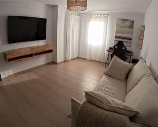 Sala d'estar de Apartament de lloguer en Tarifa amb Terrassa, Piscina i Balcó