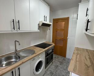 Kitchen of Flat to share in  Madrid Capital  with Air Conditioner and Terrace