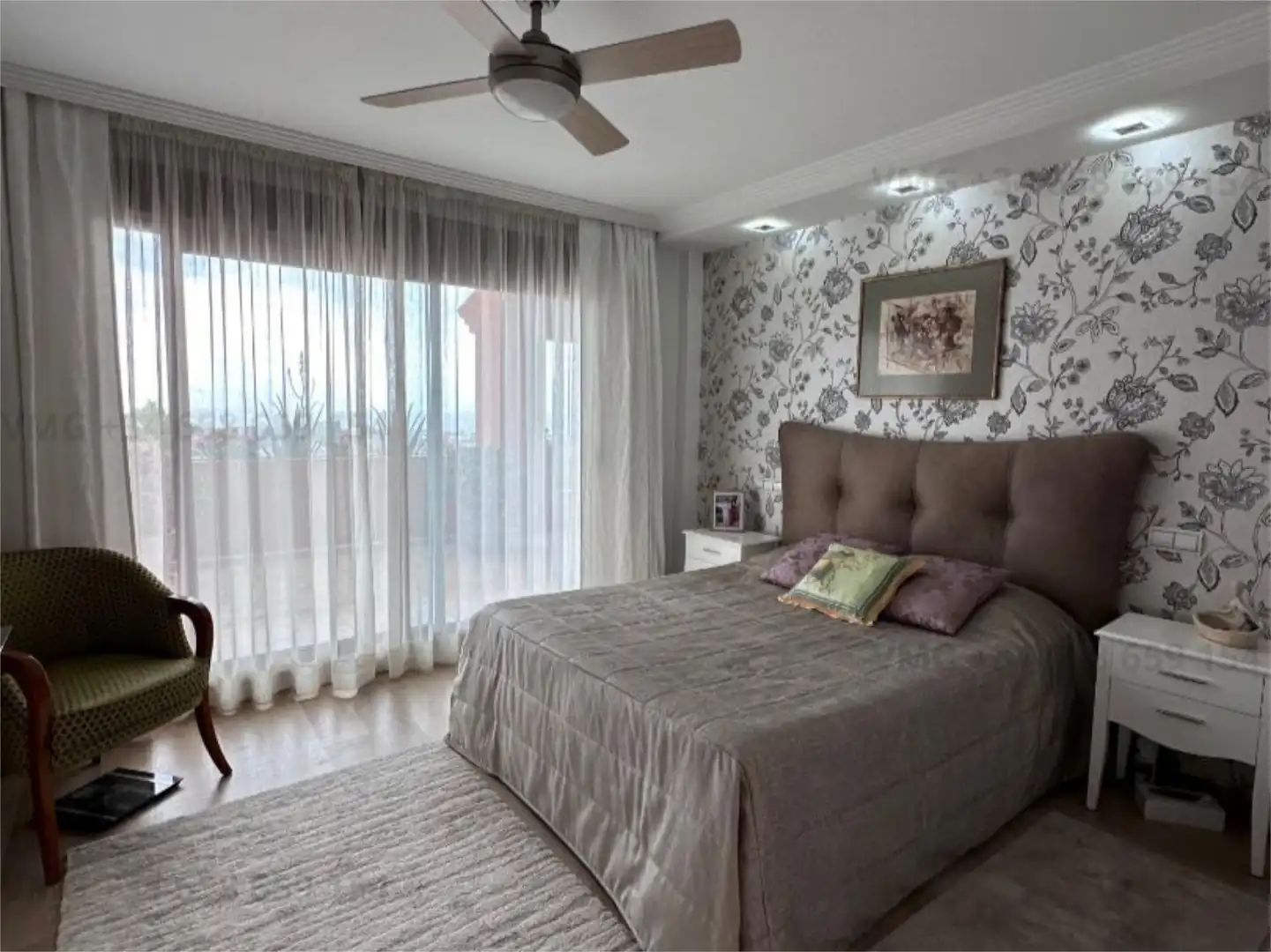 Habitación de Casa o chalet en venta en Benahavís con Aire acondicionado, Terraza y Balcón