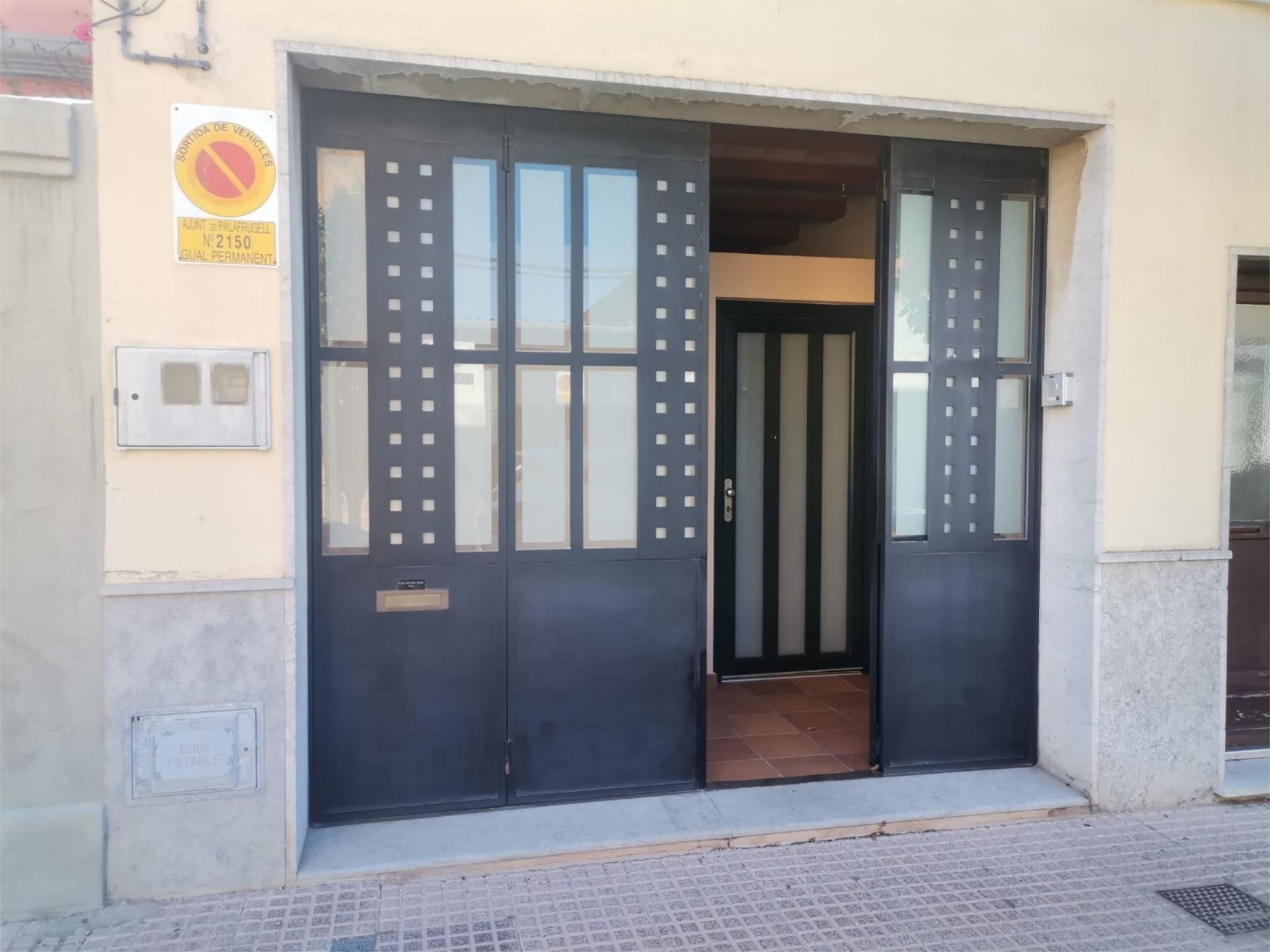 Planta baja for sale in Palafrugell  with Private garden, Terrace and Furnished