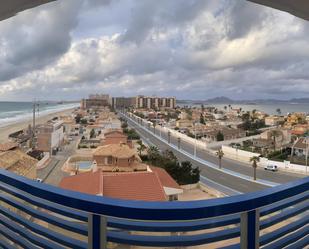 Vista exterior de Pis de lloguer en La Manga del Mar Menor amb Aire condicionat i Balcó