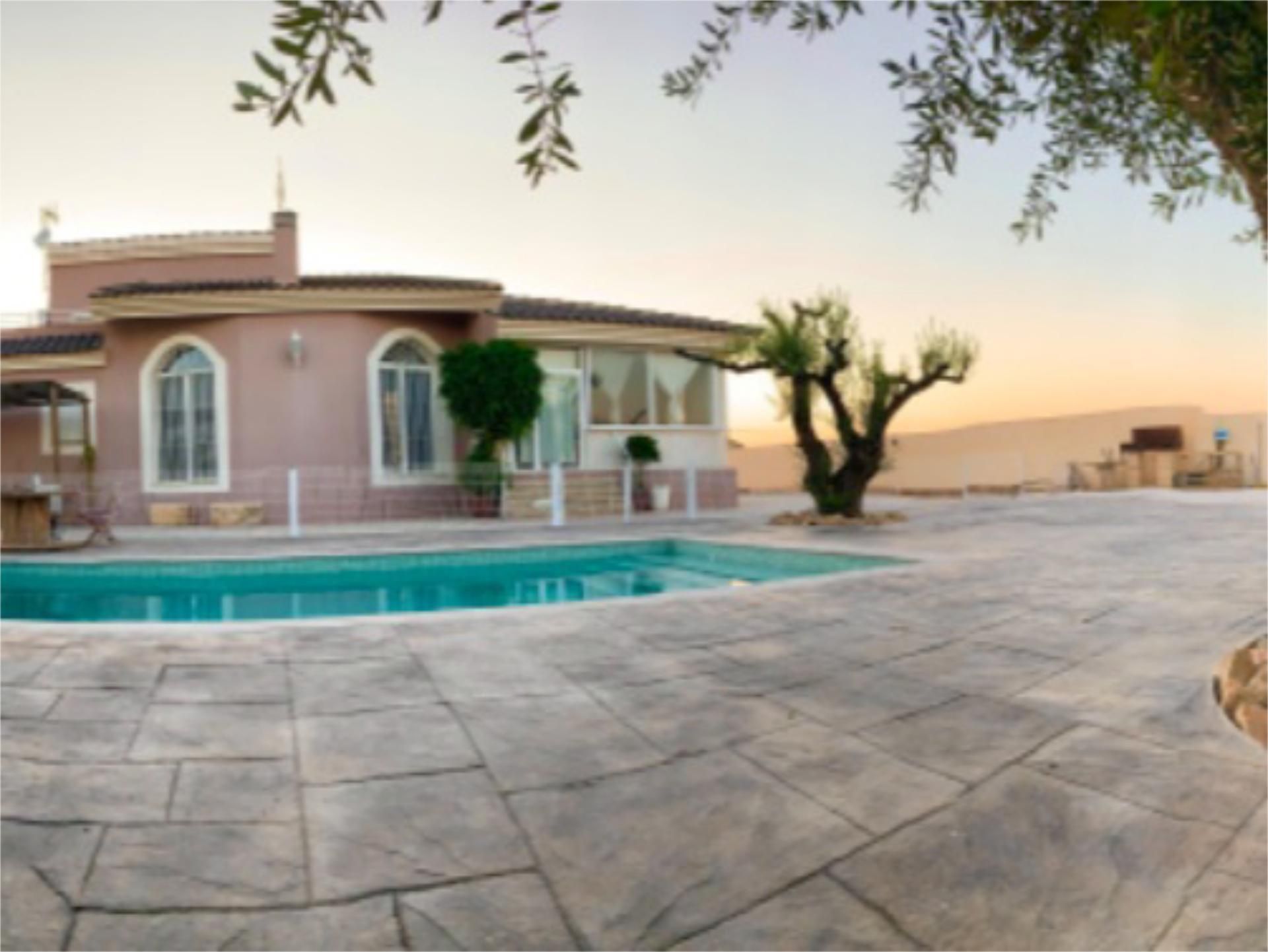 Vista exterior de Casa o xalet en venda en Campos del Río amb Aire condicionat, Calefacció i Jardí privat
