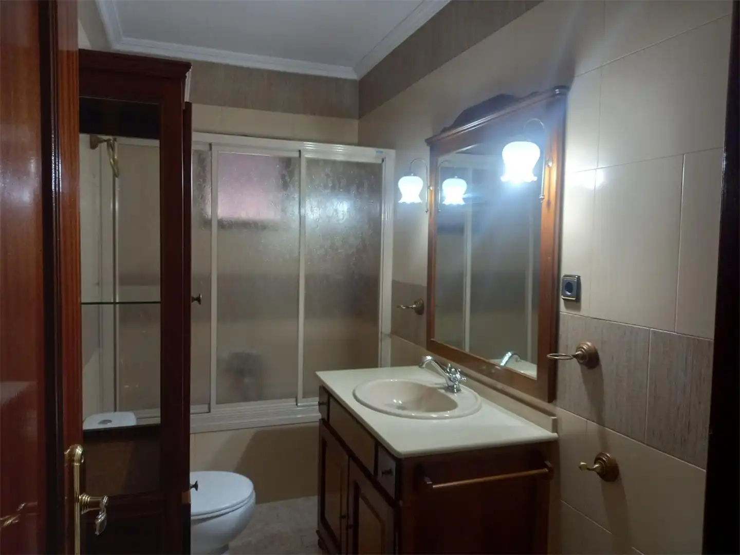 Bathroom of Detached homes for sale in Mengíbar  with Air Conditioner, Heating and Parquet flooring