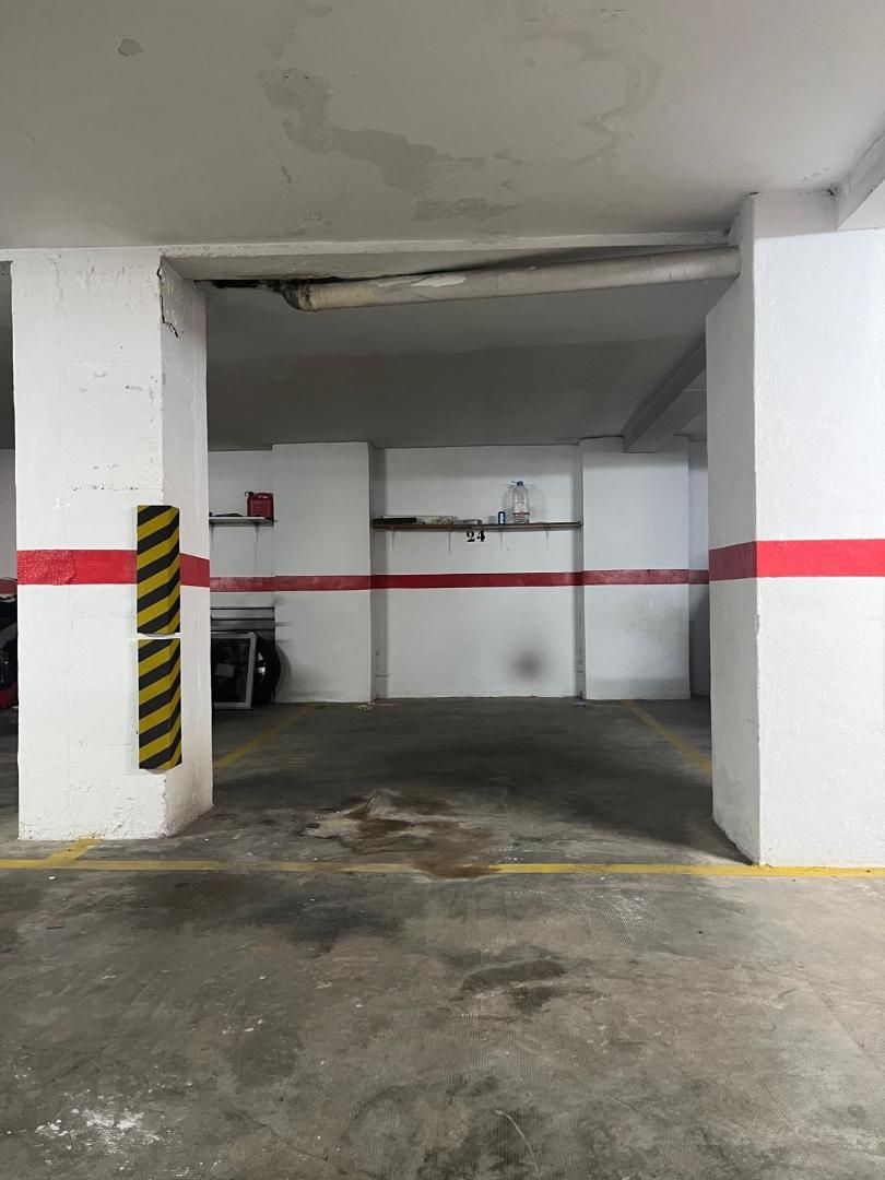 Parking of Garage for sale in La Unión