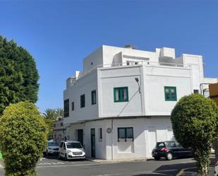 Vista exterior de Casa o xalet en venda en Agüimes amb Terrassa i Balcó