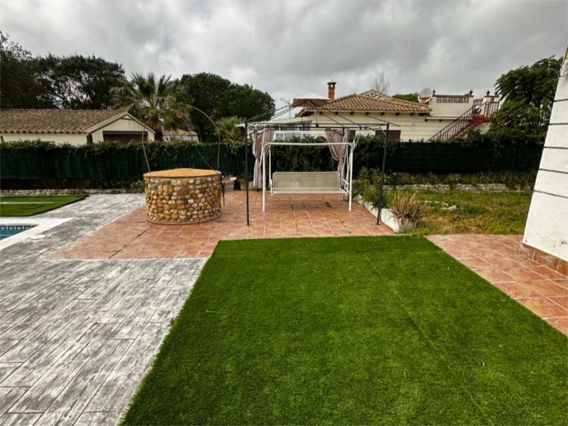 Terrassa de Casa o xalet en venda en Aljaraque amb Aire condicionat, Calefacció i Jardí privat