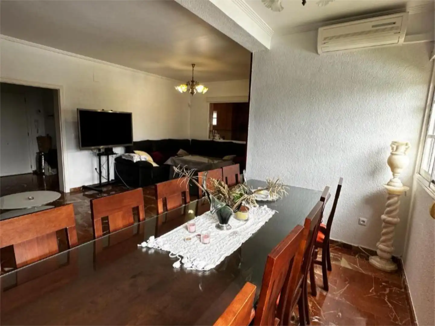 Casa o chalet en venta en Calle Ciprés, 8, Dehesa - Monacilla Comedor de Casa o chalet en venta en Aljaraque con Aire acondicionado, Terraza y Piscina