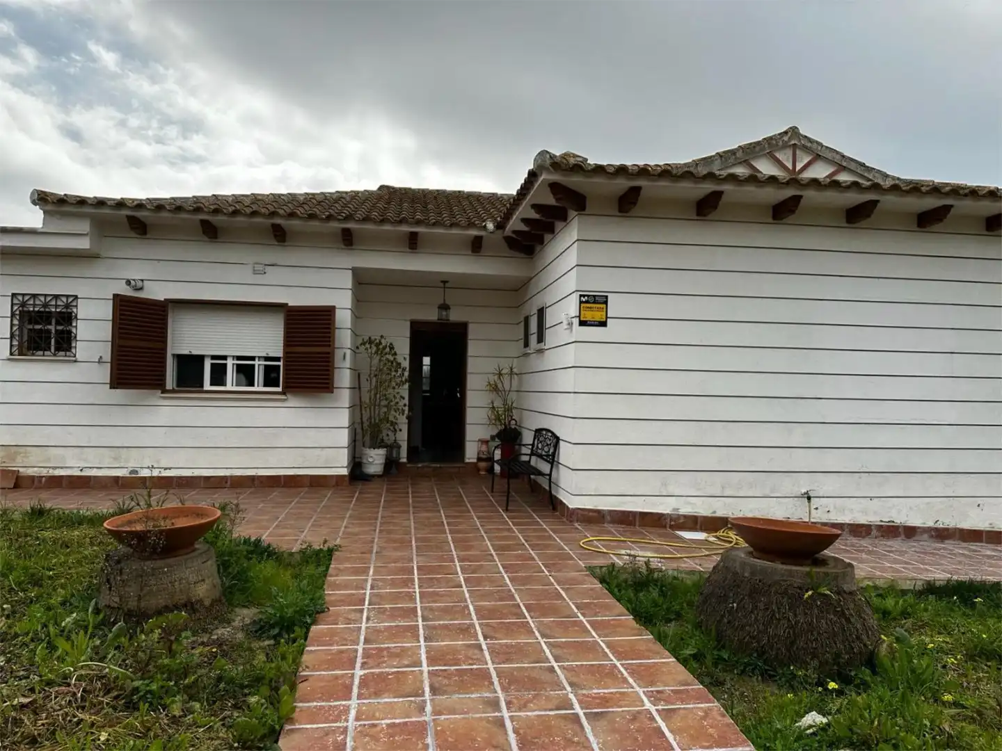 Casa o chalet en venta en Calle Ciprés, 8, Dehesa - Monacilla Vista exterior de Casa o chalet en venta en Aljaraque con Aire acondicionado, Terraza y Piscina