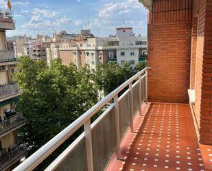 Exterior view of Flat to rent in  Madrid Capital  with Air Conditioner and Terrace