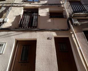 Vista exterior de Casa adosada en venda en Molina de Aragón amb Balcó