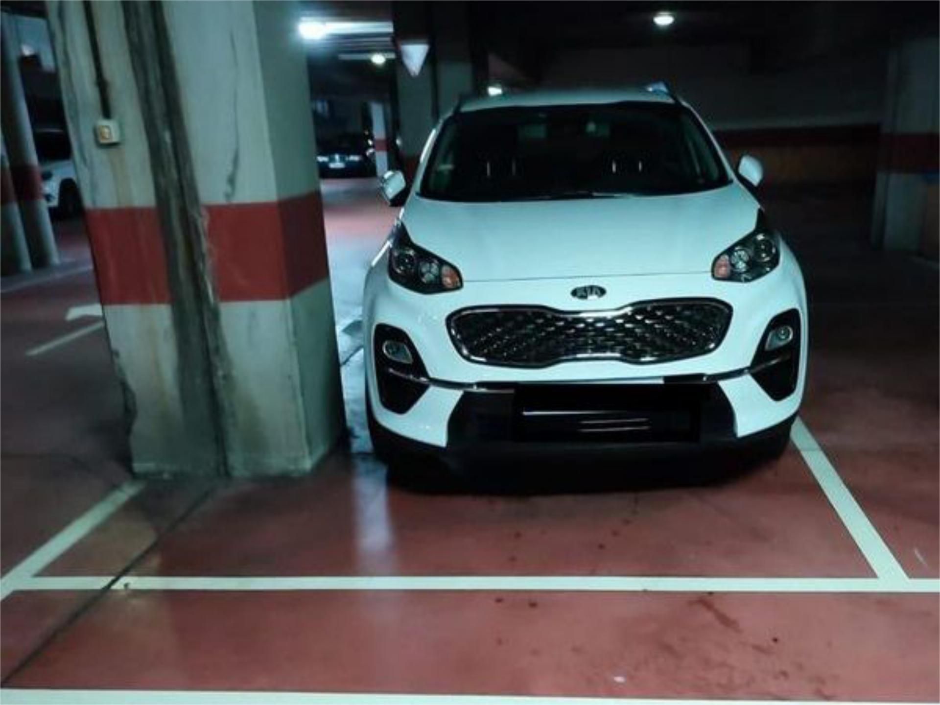 Parking de Garaje de alquiler en Oviedo 