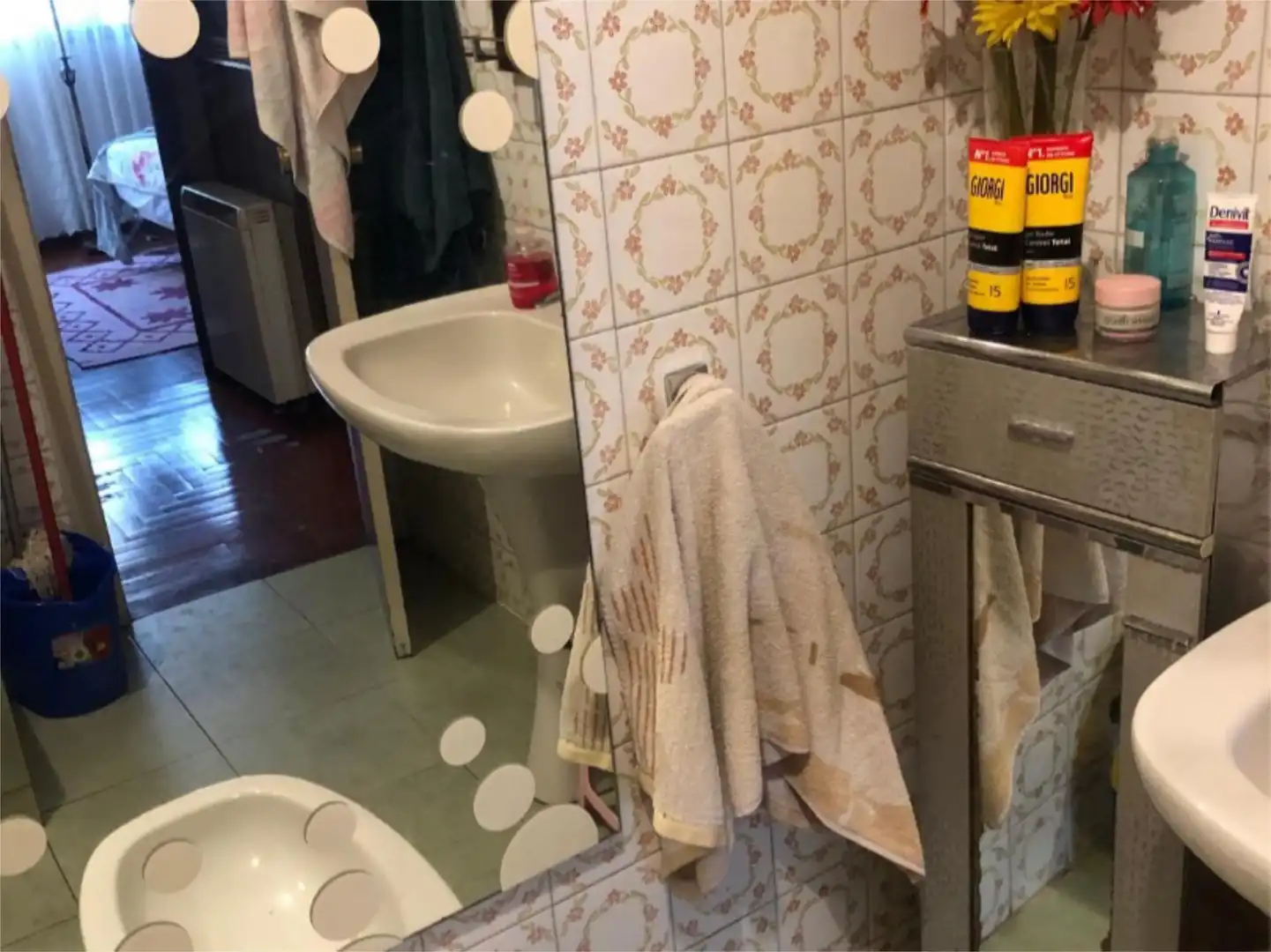 Baño de Piso de alquiler en Vigo  con Calefacción, Parquet y Terraza