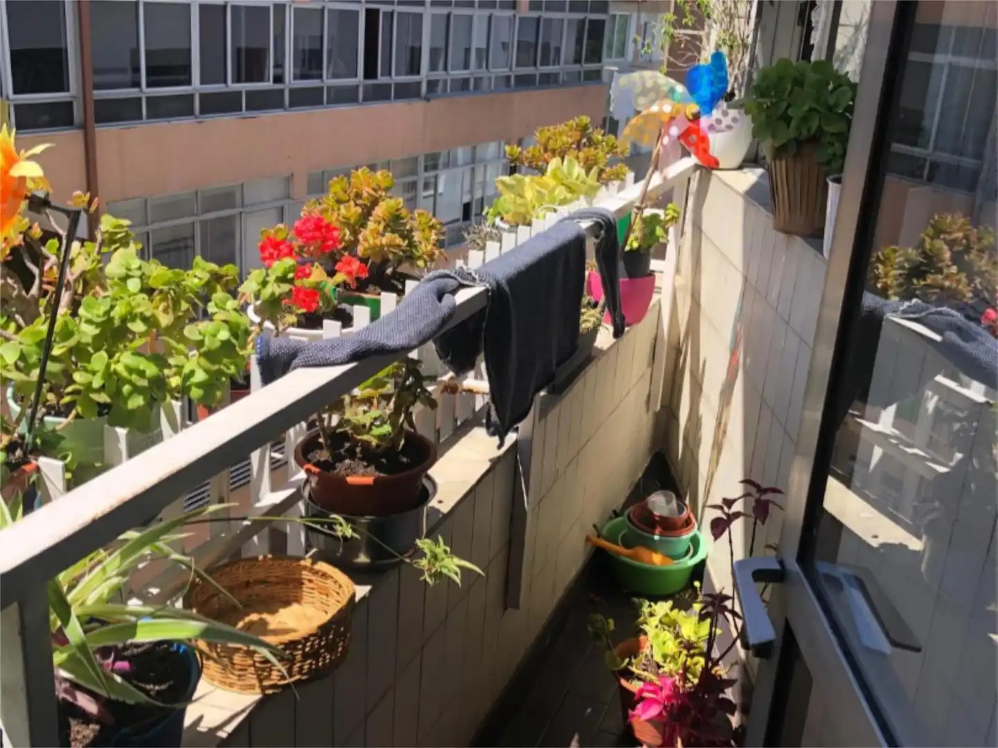 Terraza de Piso de alquiler en Vigo  con Calefacción, Parquet y Terraza