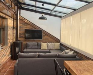 Living room of Attic for sale in Alcobendas  with Air Conditioner, Terrace and Swimming Pool