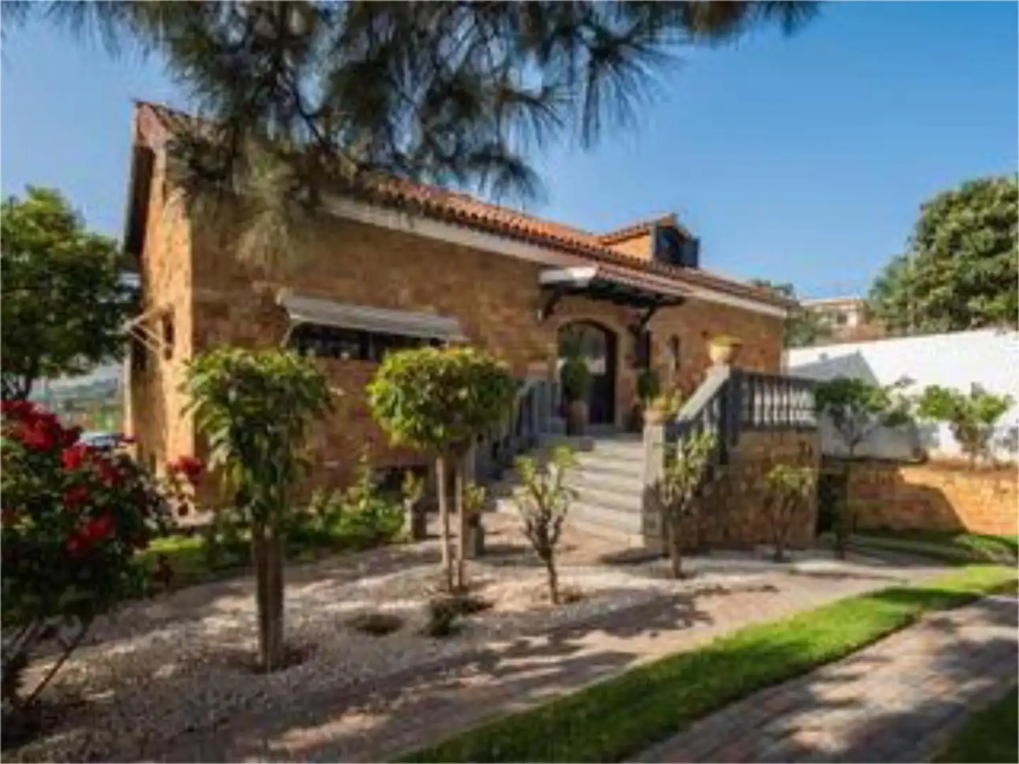Vista exterior de Casa o xalet en venda en Santa Brígida amb Aire condicionat, Parquet i Terrassa