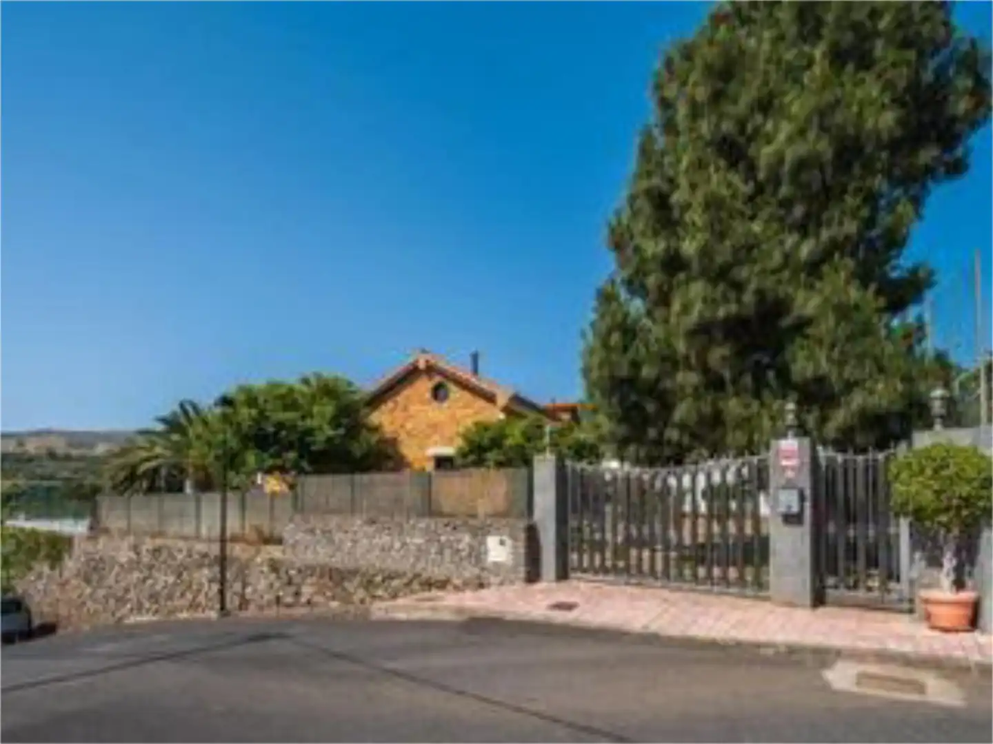 Vista exterior de Casa o xalet en venda en Santa Brígida amb Aire condicionat, Parquet i Terrassa