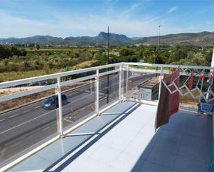 Vista exterior de Apartament de lloguer en Sueca amb Terrassa i Piscina