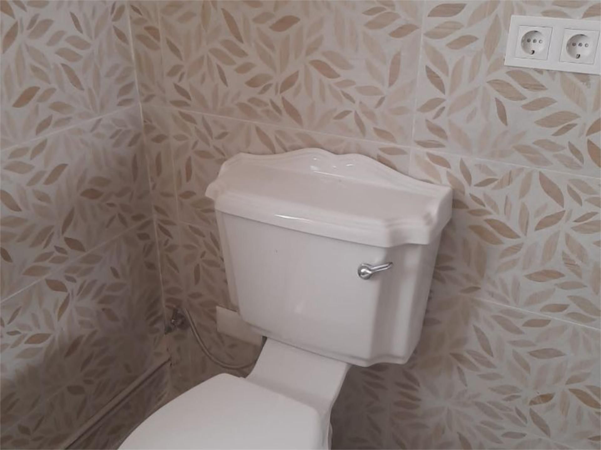 Flat to share in Calle de Joaquín Costa, 3, Centro - Casco Histórico