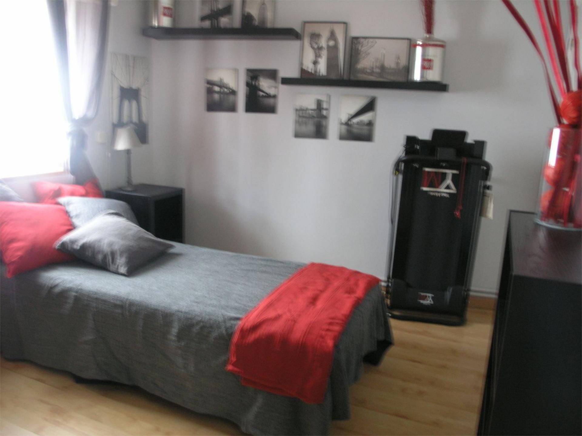 Flat to share in Calle de Joaquín Costa, 3, Centro - Casco Histórico