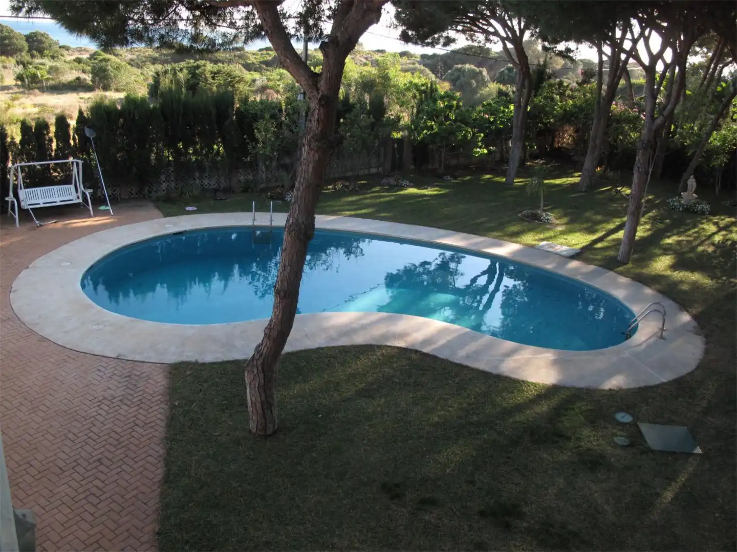 Casa o xalet en venda a Calle de Los Cipreses, 9, Cabopino - Artola Piscina de Casa o xalet en venda en Marbella amb Terrassa, Piscina i Balcó