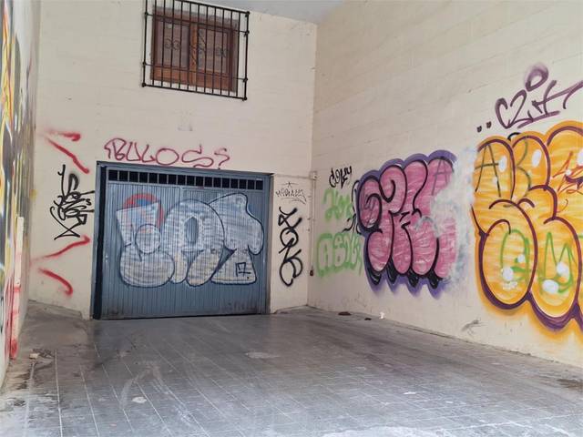 Garaje en Alquiler en Calle Misericordia, 14 en Centro - Sagrario