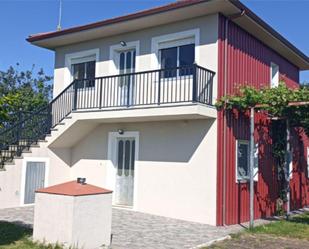 Vista exterior de Casa o xalet en venda en Boimorto amb Balcó