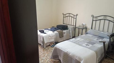 Foto 5 de Casa adosada en venda a Calle Virgen del Pilar, 3, Lora del Río, Sevilla