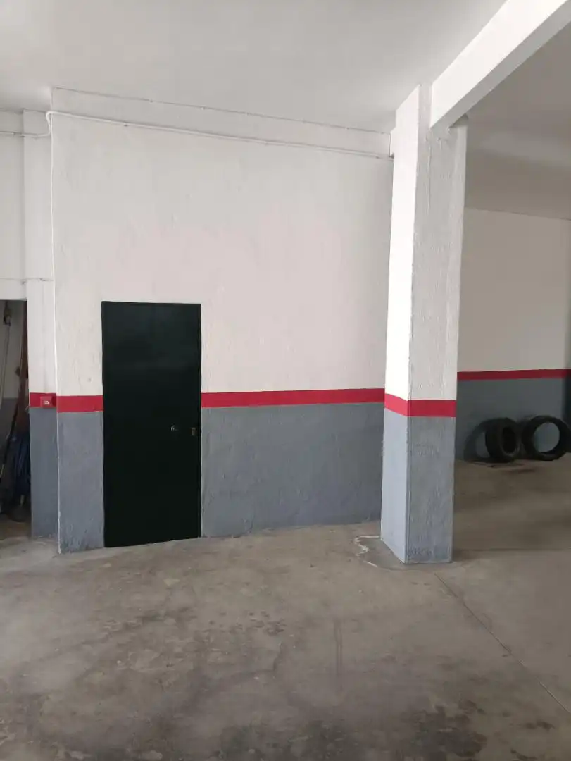 Casa adosada en venta en Calle Virgen del Pilar, 3, Lora del Río Casa adosada en venta en Lora del Río con Aire acondicionado y Terraza
