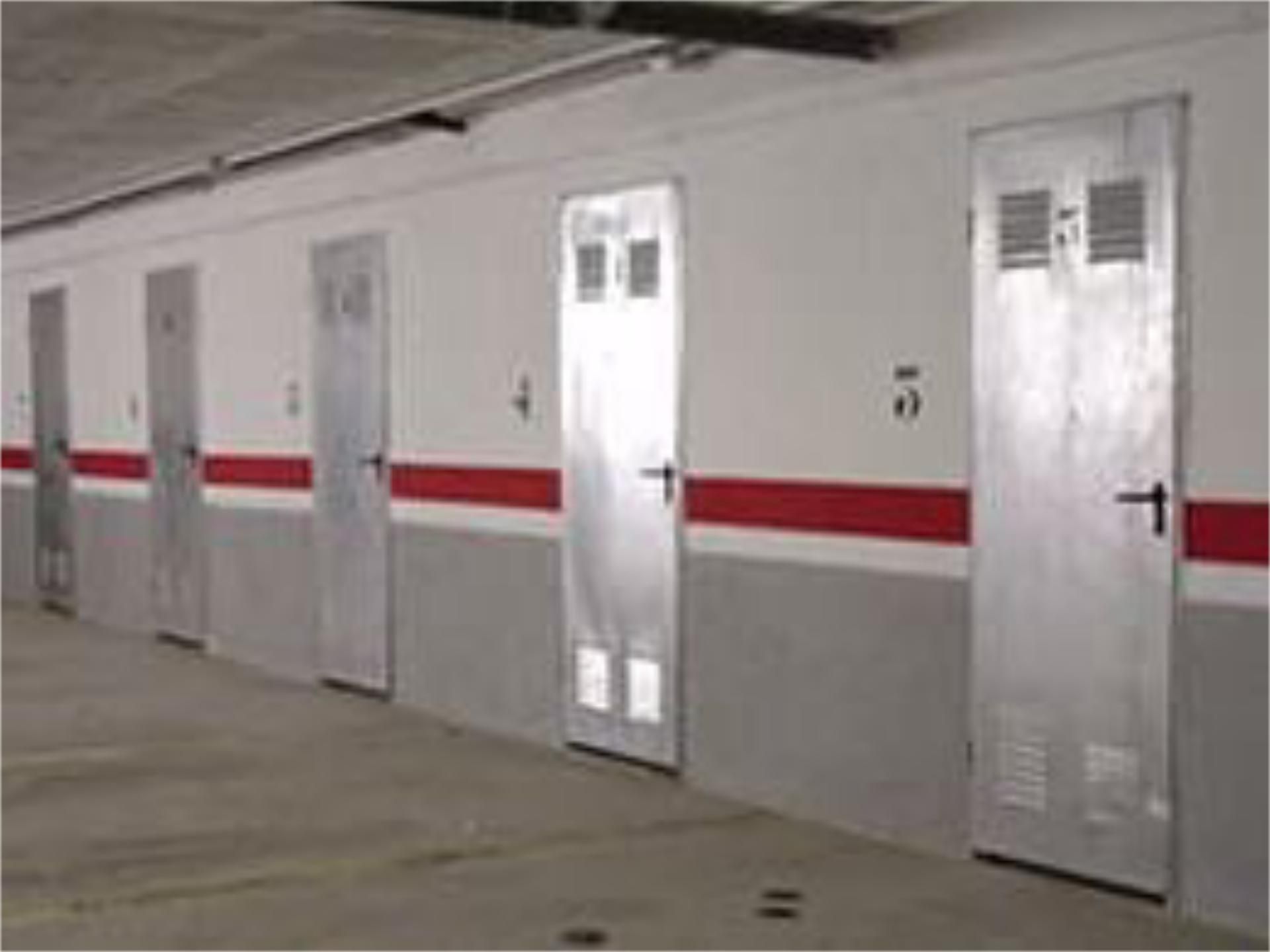 Box room to rent in Martos