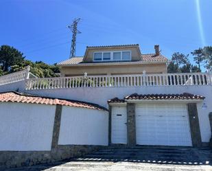 Exterior view of House or chalet for sale in Arteixo  with Terrace, Swimming Pool and Balcony